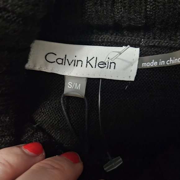 CALVIN KLEIN Black Buckle-Detail Turtleneck Poncho. Size S/M NWT - Picture 15 of 16